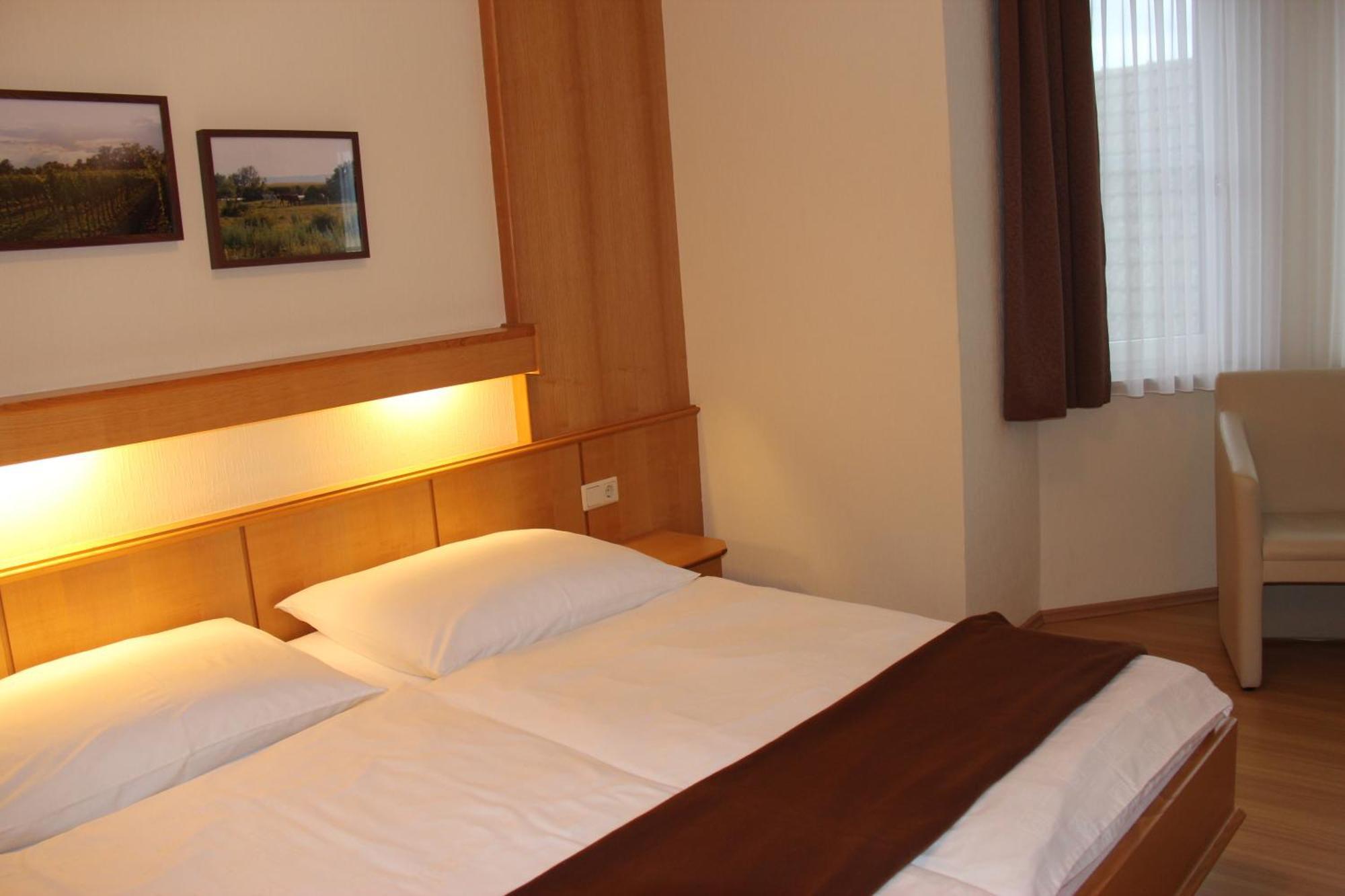 Haus Renee Bed & Breakfast Podersdorf am See Room photo