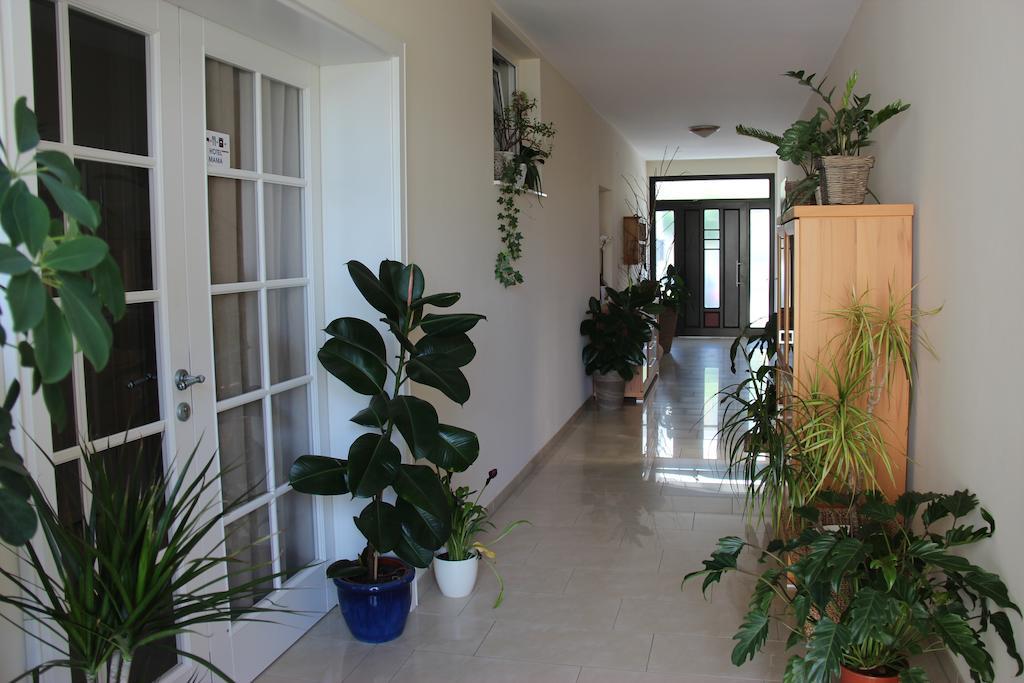 Haus Renee Bed & Breakfast Podersdorf am See Exterior photo