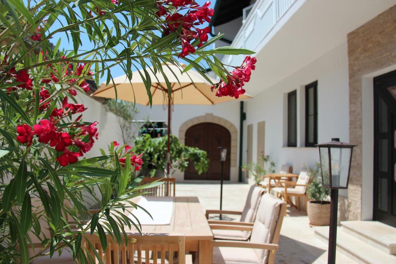 Haus Renee Bed & Breakfast Podersdorf am See Exterior photo